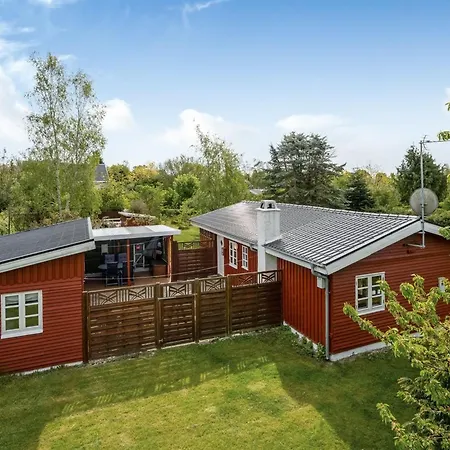 Semesterbostad Vian - 200m From The Sea By Interhome